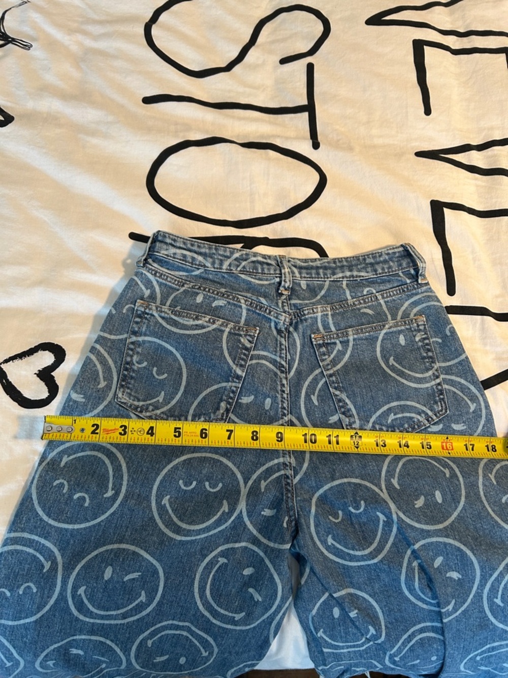 Smiley World Jeans  Wide Highrise - Picture 6 of 11